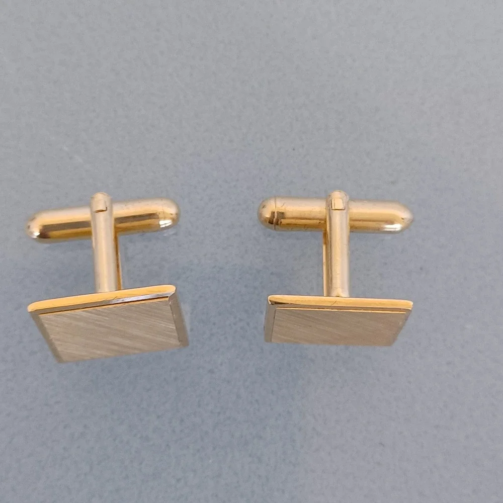 Swank Vintage Gold Tone Square Brushed Textured Cufflinks with Original‎ Box